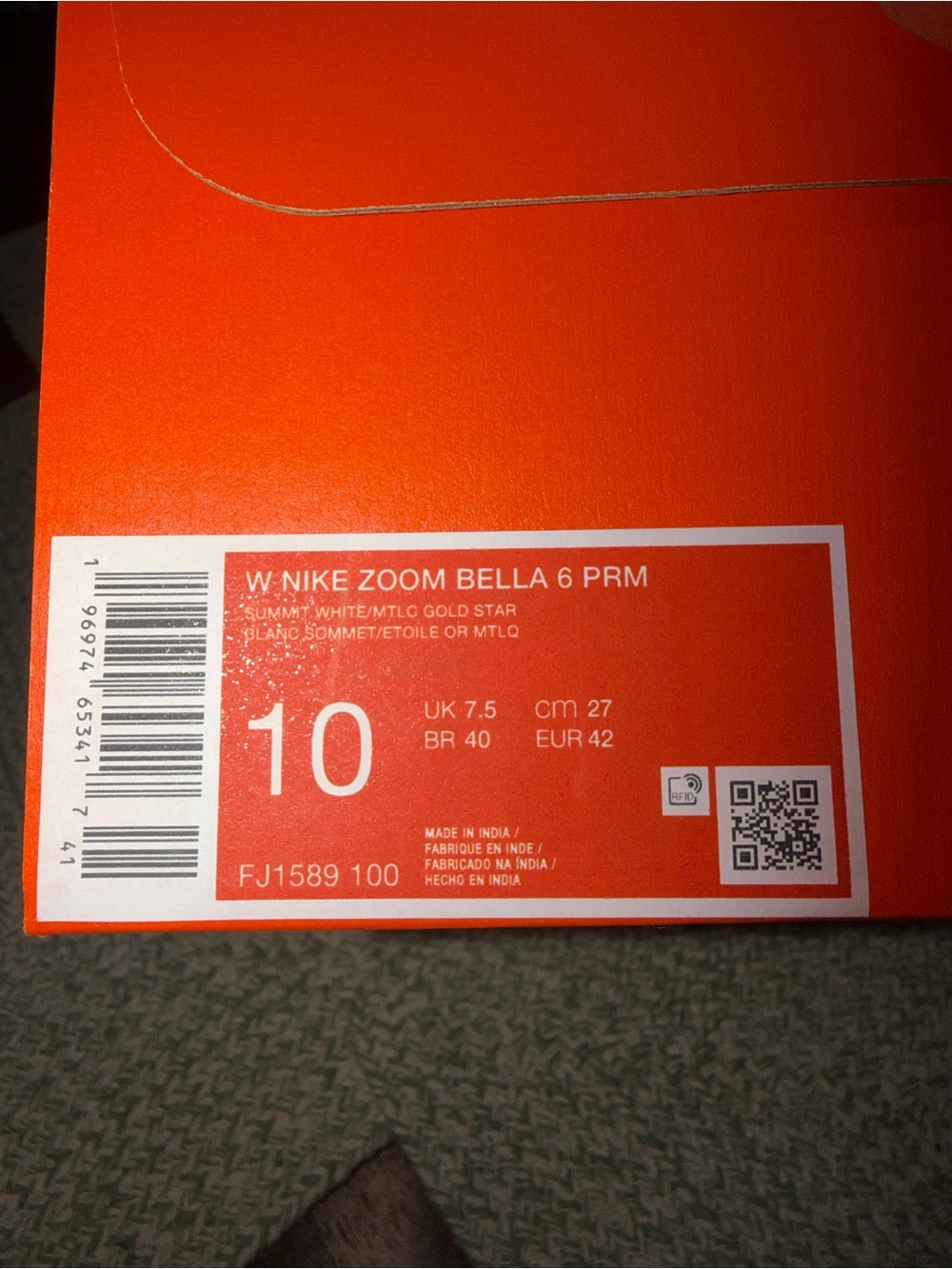 Nike women’s Zoom Bella 6 PRM White & Gold Low-Top Trainer size 10 new!! - Picture 11 of 11